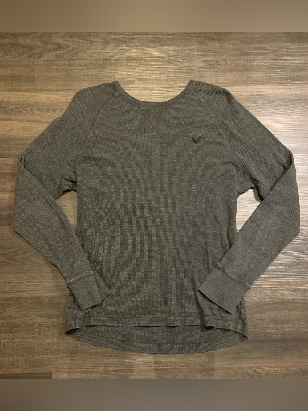 American Eagle Outfitters Olive Gray Waffle Knit Long-Sleeve Tee